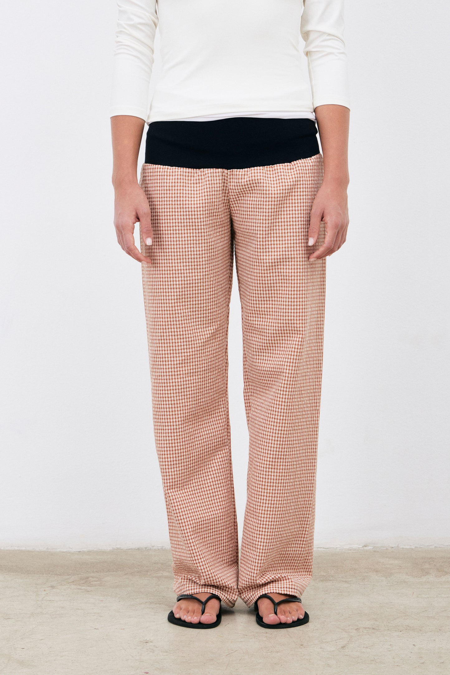Pantalón Vichy beige goma